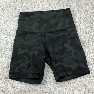 Lululemon Wunder Train High-Rise Short 6" Incognito Camo Multi Gator Green